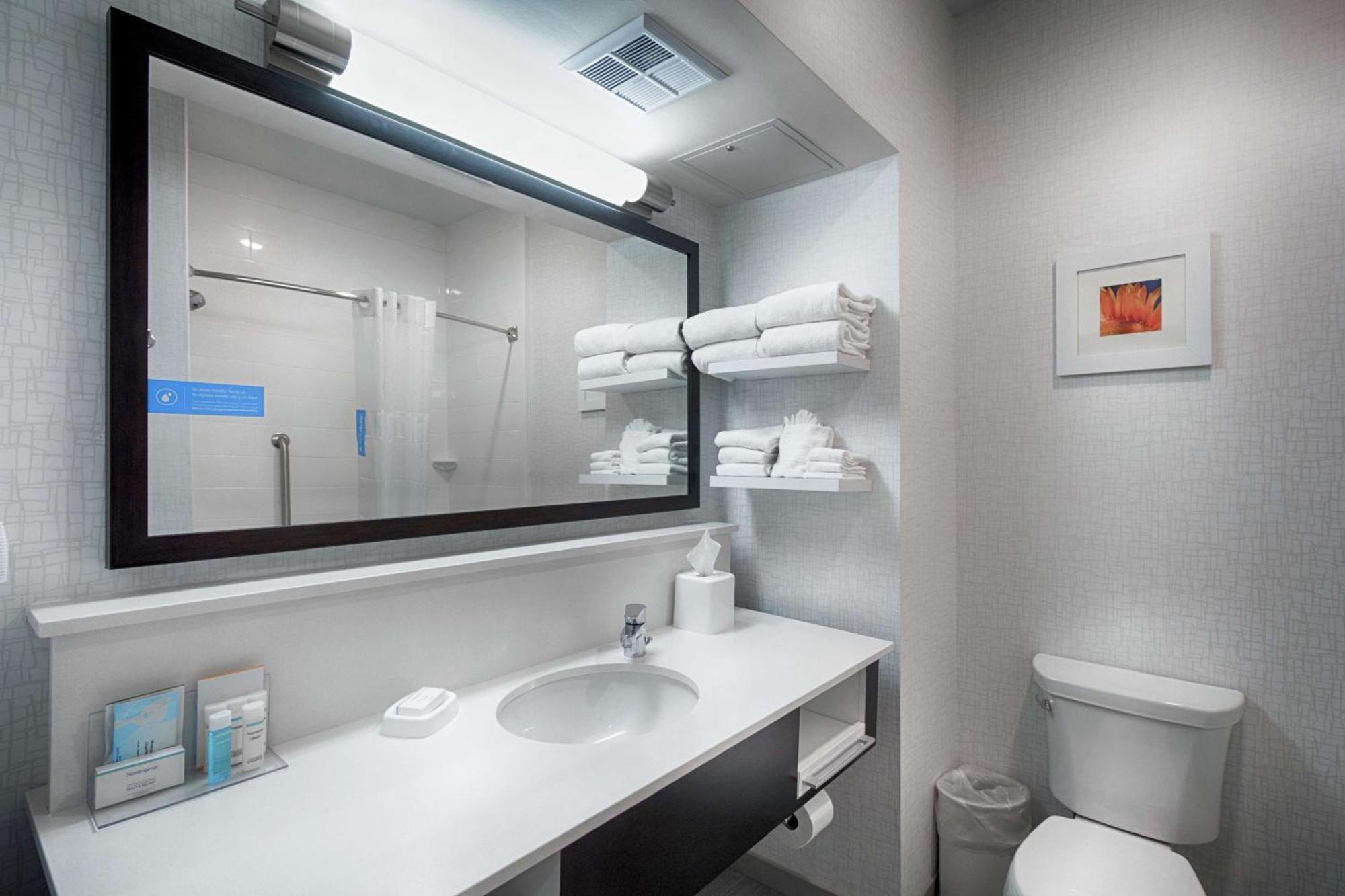 Hotel Hampton 3*