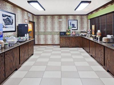 Hampton Hotel 3*
